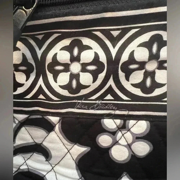 Vera Bradley Weekend Black-White Floral Travel/Diaper Bag - Picture 11 of 13
